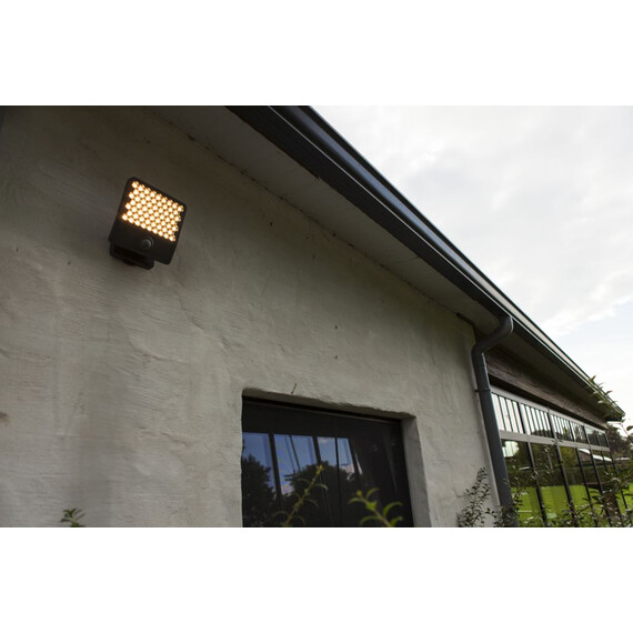 Външен прожектор ATLANTIS PIR сензор Lutec LED 24W 4000K IP54 7801604118 | Osvetlenieto.bg