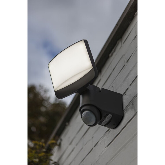 Външна лампа SUNSHINE PIR сензор Lutec LED 15.4W IP54 7625601345 | Osvetlenieto.bg