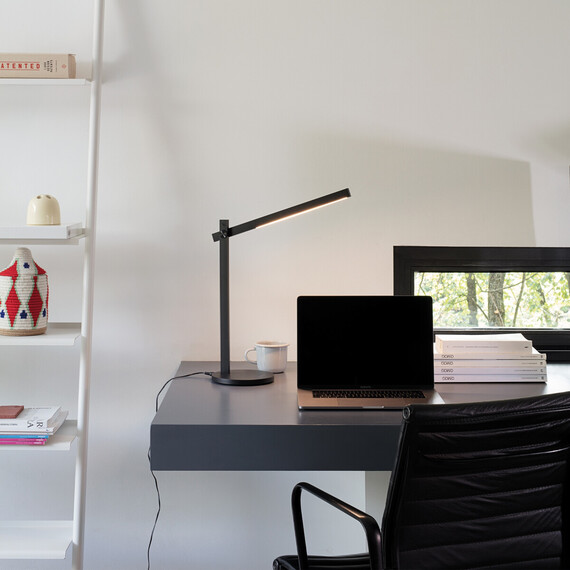 LED Настолна лампа PIVOT TL NERO 289151 Ideal Lux CCT 3000K-6000K | Osvetlenieto.bg