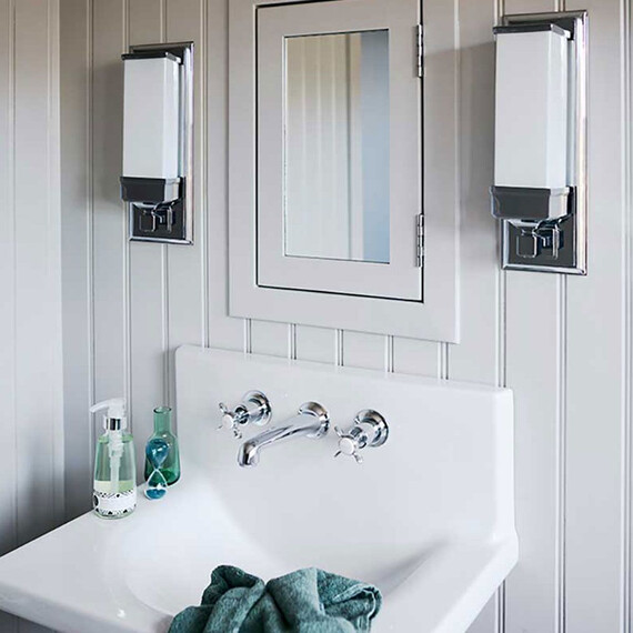 Аплик за баня Cambridge 1xG9 Polished Chrome Elstead Lighting BATH-CM1 | Osvetlenieto.bg