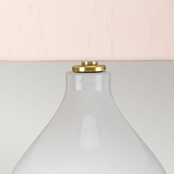Настолна лампа Isla 1xE27 Table Light Aged Brass White Pink Elstead Lighting ISLA-AB-TL-PINK | Osvetlenieto.bg Настолна лампа Isla 1xE27 Table Light Aged Brass White Pink Elstead Lighting ISLA-AB-TL-PINK | Osvetlenieto.bg