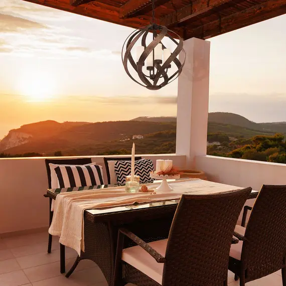 Външна висяща лампа Blacksmith 4xE14 Outdoor Old Black Quoizel QN-BLACKSMITH-4P-OBK | Osvetlenieto.bg